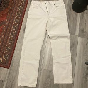 White Levi’s Jeans Straight Fit